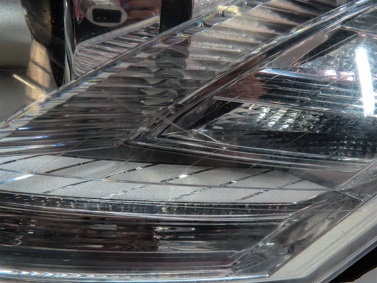 2010-2011 MERCEDES S-CLASS (W221) LEFT DRIVER Bi-XENON HID HEADLIGHT LIGHT LAMP — exact item pictured